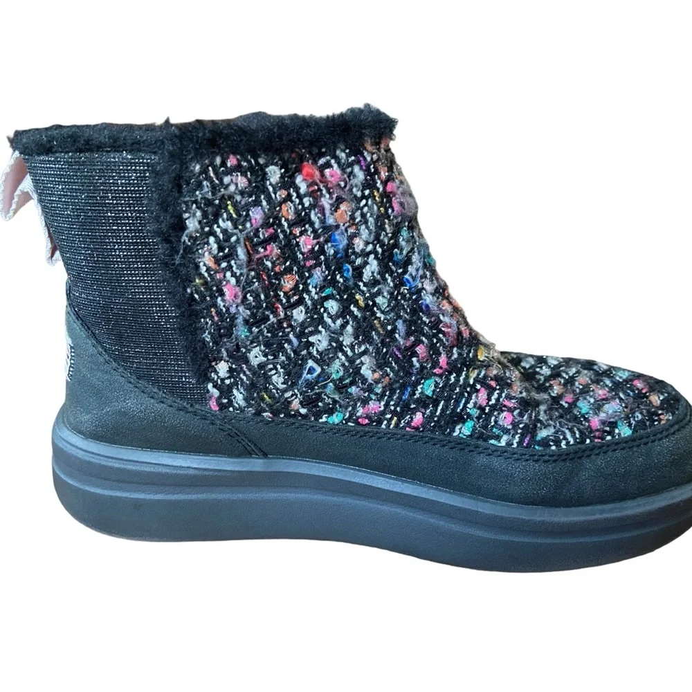 Hey Dude Girls Ankle Boots Black Rainbow 4.5 - Picture 2 of 9